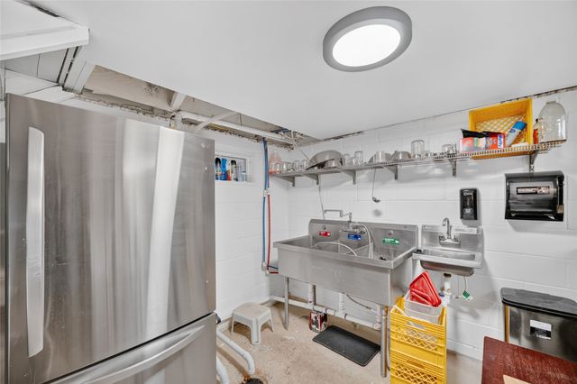 315 Diehl Avenue, Des Moines, IA 50315