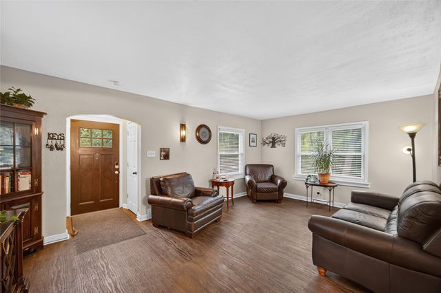 315 Diehl Avenue, Des Moines, IA 50315