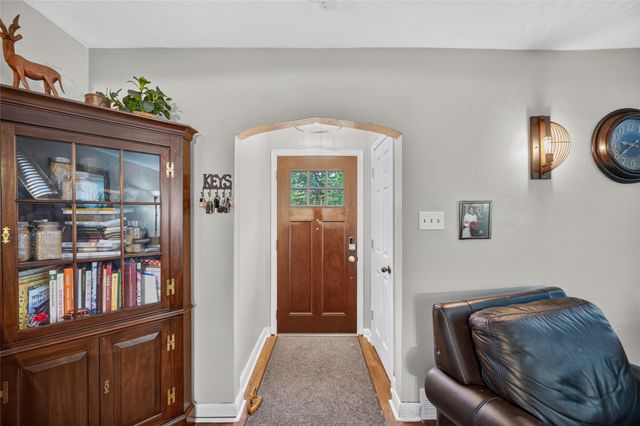 315 Diehl Avenue, Des Moines, IA 50315
