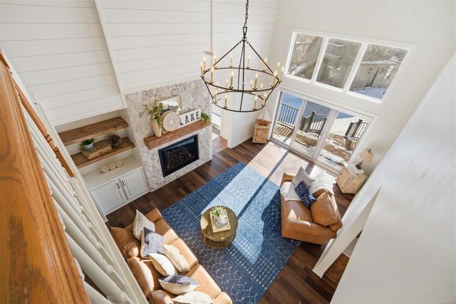 6097 E LYNGAAS ROAD, Winneconne, WI 54986