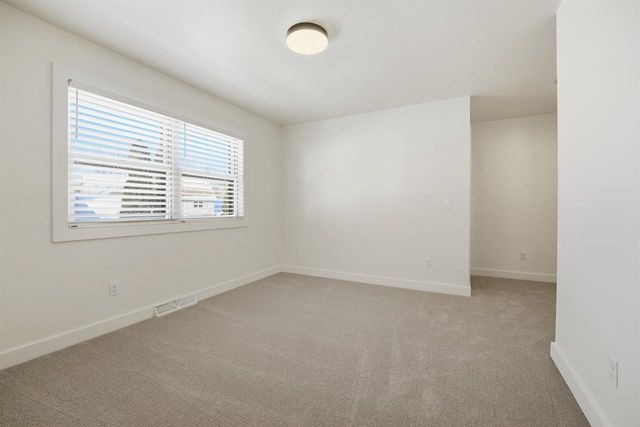 6097 E LYNGAAS ROAD, Winneconne, WI 54986