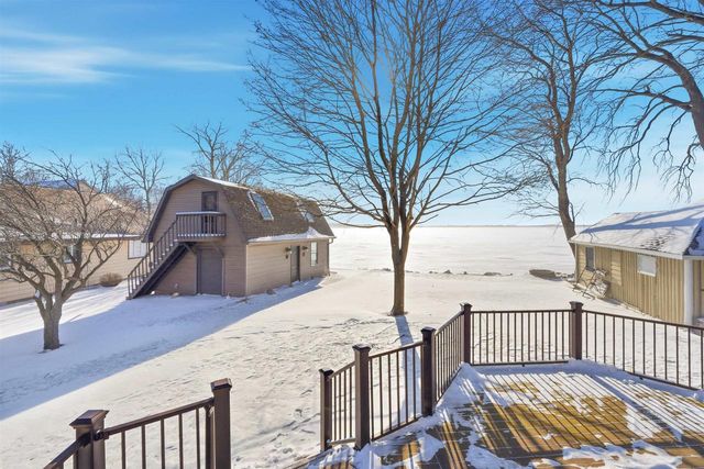 6097 E LYNGAAS ROAD, Winneconne, WI 54986