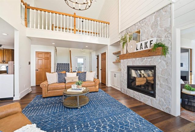 6097 E LYNGAAS ROAD, Winneconne, WI 54986