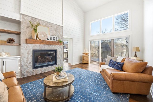 6097 E LYNGAAS ROAD, Winneconne, WI 54986