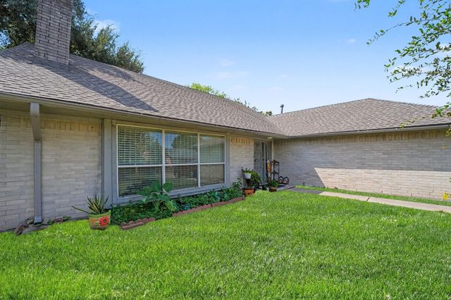 1823 Mandrill Lane, Houston, TX 77067