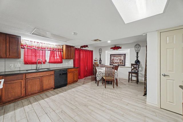 1823 Mandrill Lane, Houston, TX 77067