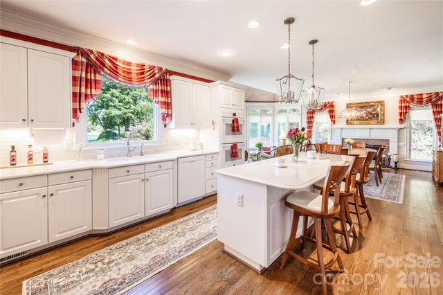 15709 Ballantyne Country Club Drive, Charlotte, NC 28277