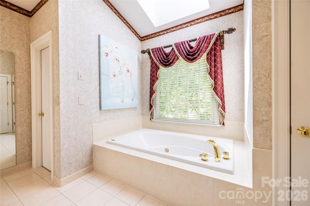 15709 Ballantyne Country Club Drive, Charlotte, NC 28277