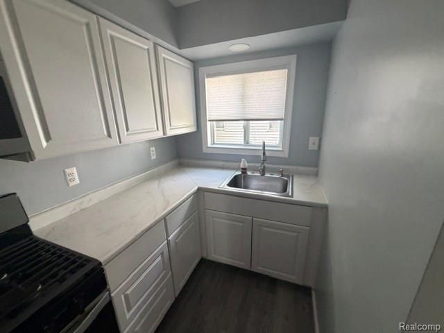 227 W Strathmore Avenue, Pontiac, MI 48340