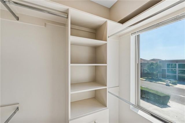 1201 E Olympia Avenue E 3, Mcallen, TX 78503