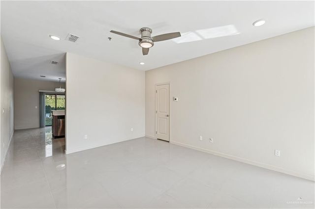 1201 E Olympia Avenue E 3, Mcallen, TX 78503