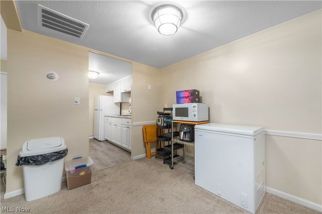 7005 Carriage Hill Drive 104, Brecksville, OH 44141