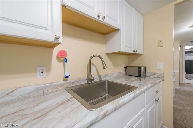 7005 Carriage Hill Drive 104, Brecksville, OH 44141