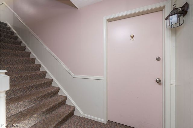7005 Carriage Hill Drive 104, Brecksville, OH 44141