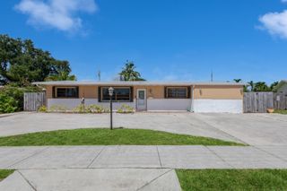 4221 NW 16th Ave, Oakland Park, FL 33309