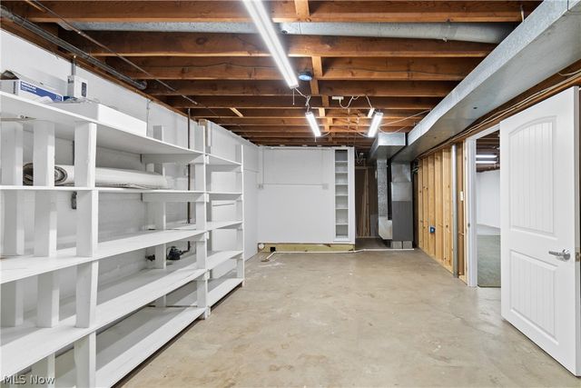 136 S Metzger Avenue, Rittman, OH 44270