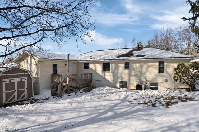 136 S Metzger Avenue, Rittman, OH 44270