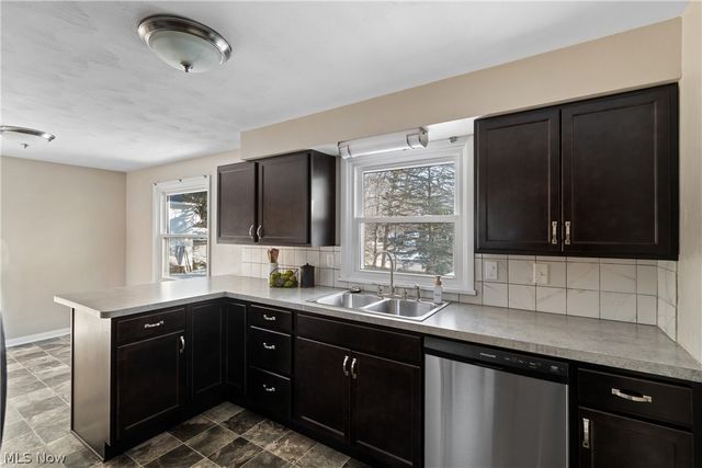 136 S Metzger Avenue, Rittman, OH 44270