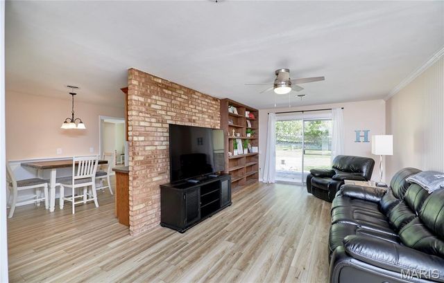 103 Calico Lane, Ballwin, MO 63011