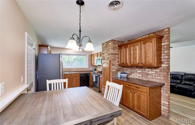 103 Calico Lane, Ballwin, MO 63011