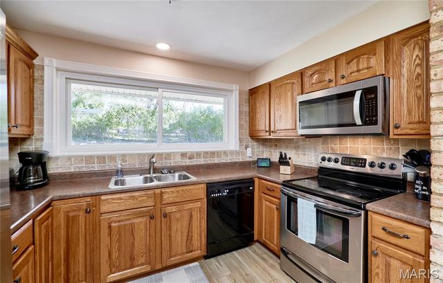 103 Calico Lane, Ballwin, MO 63011