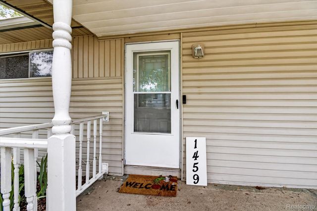 1459 Grove Road, York Charter Township, MI 48198