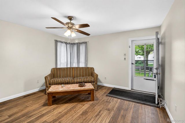 1459 Grove Road, York Charter Township, MI 48198