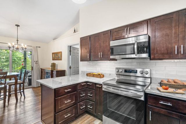 5147 Summerwood Lane, Young Harris, GA 30582