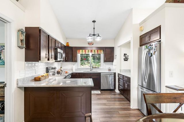 5147 Summerwood Lane, Young Harris, GA 30582