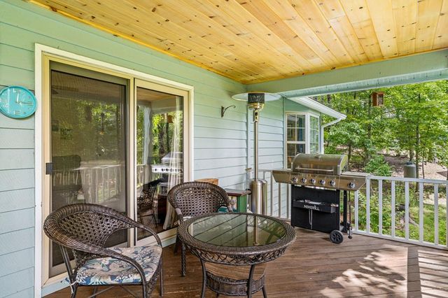 5147 Summerwood Lane, Young Harris, GA 30582