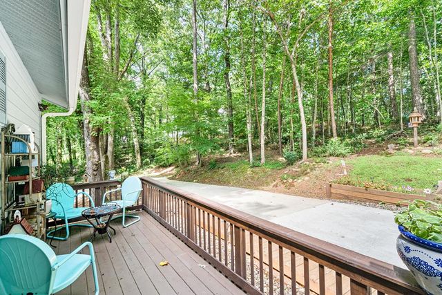 5147 Summerwood Lane, Young Harris, GA 30582