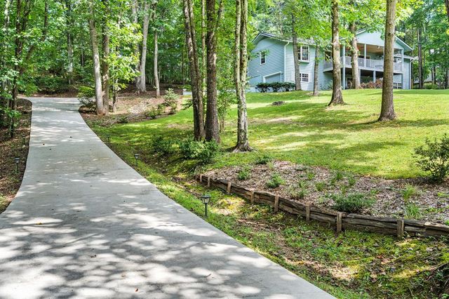 5147 Summerwood Lane, Young Harris, GA 30582