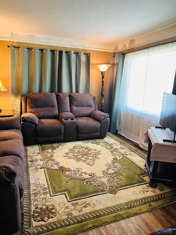 2004 Lookout Street, Gadsden, AL 35904