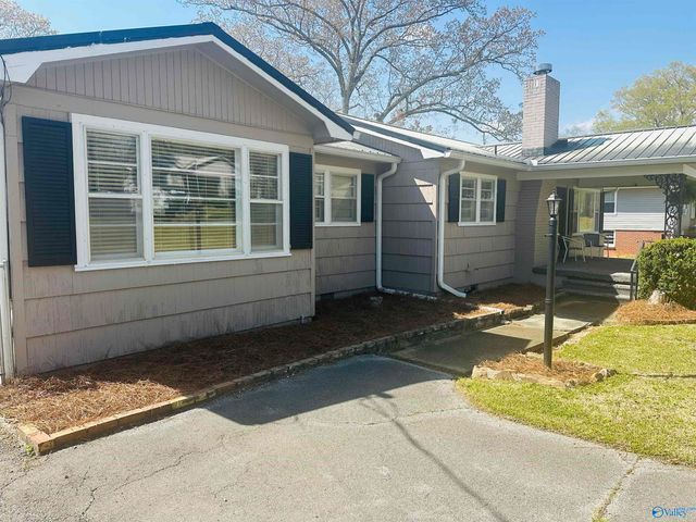 2004 Lookout Street, Gadsden, AL 35904