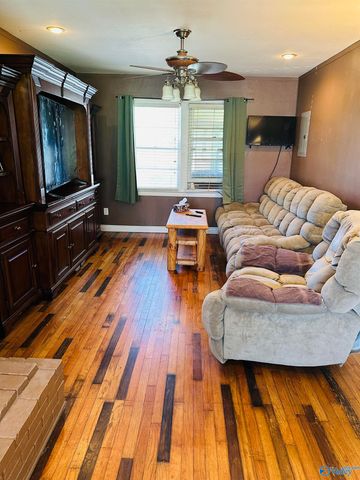 2004 Lookout Street, Gadsden, AL 35904