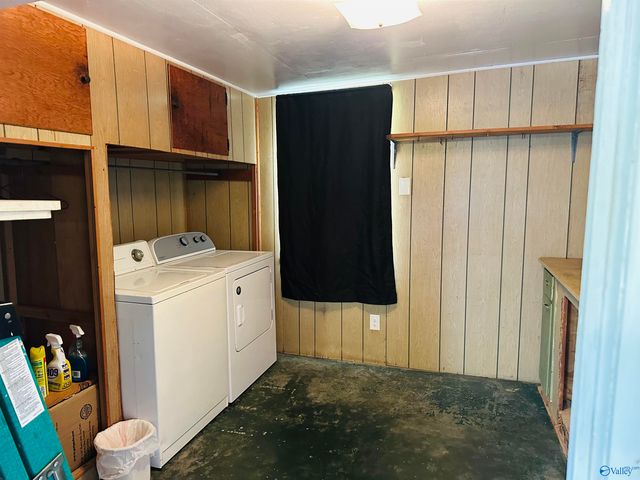 2004 Lookout Street, Gadsden, AL 35904