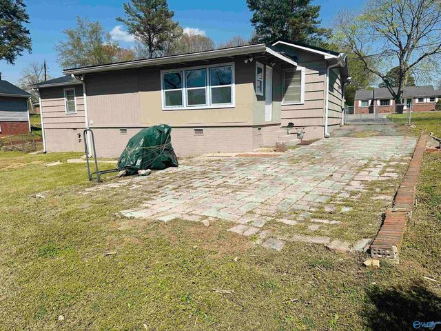 2004 Lookout Street, Gadsden, AL 35904