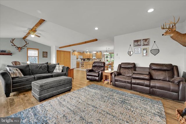 1144 CATAWISSA RD, Tamaqua, PA 18252