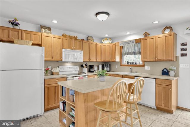 1144 CATAWISSA RD, Tamaqua, PA 18252