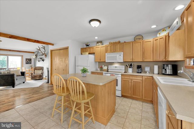 1144 CATAWISSA RD, Tamaqua, PA 18252