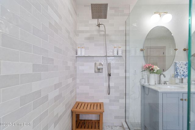 1750 Greens Chapel Rd, Bloomfield, KY 40008