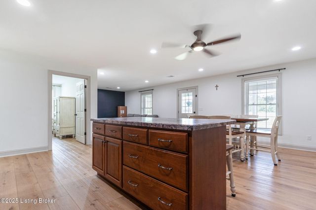 1750 Greens Chapel Rd, Bloomfield, KY 40008