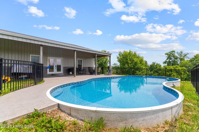 1750 Greens Chapel Rd, Bloomfield, KY 40008