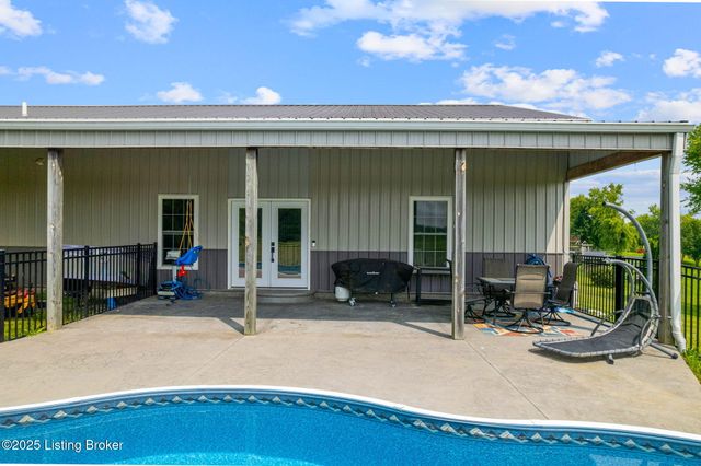 1750 Greens Chapel Rd, Bloomfield, KY 40008