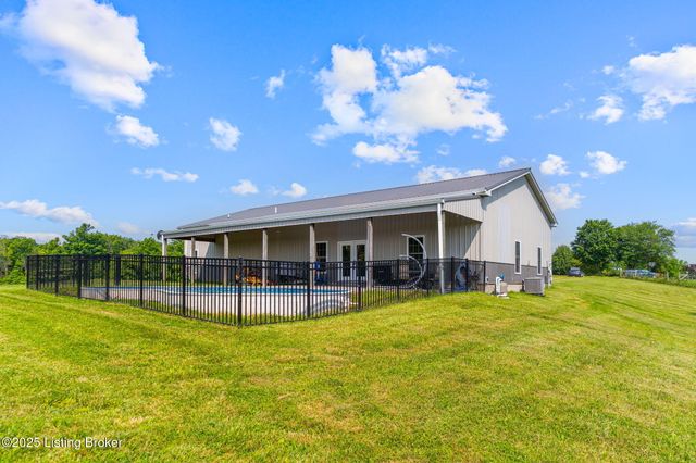 1750 Greens Chapel Rd, Bloomfield, KY 40008