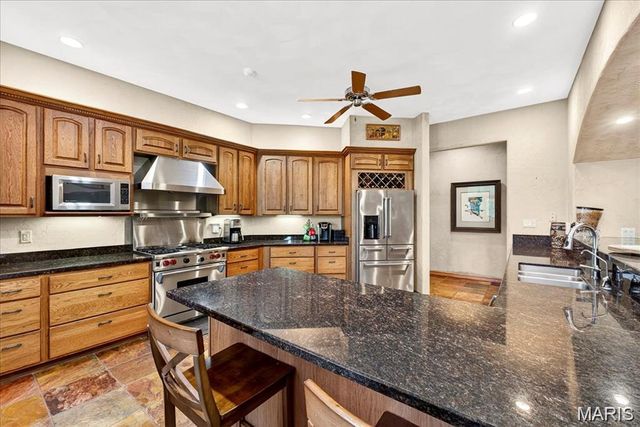 1504 Gedern Drive, Columbia, IL 62236