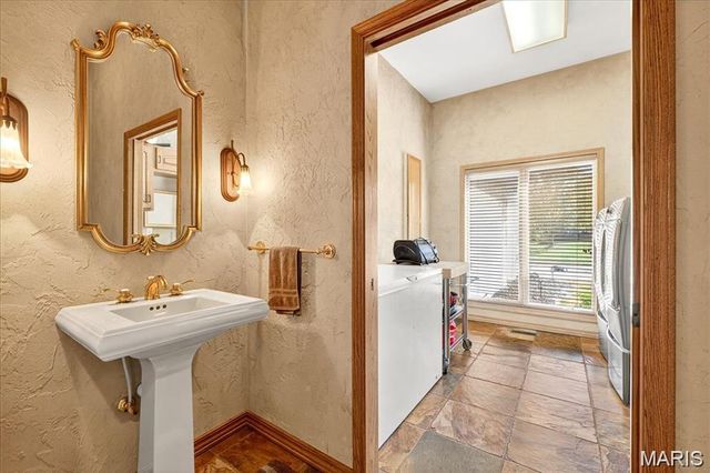 1504 Gedern Drive, Columbia, IL 62236