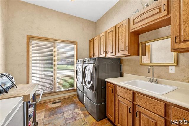 1504 Gedern Drive, Columbia, IL 62236