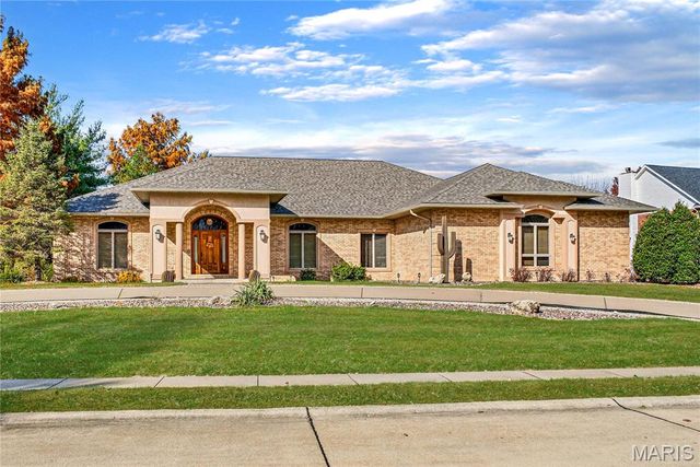 1504 Gedern Drive, Columbia, IL 62236