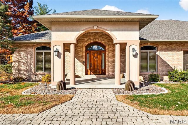 1504 Gedern Drive, Columbia, IL 62236